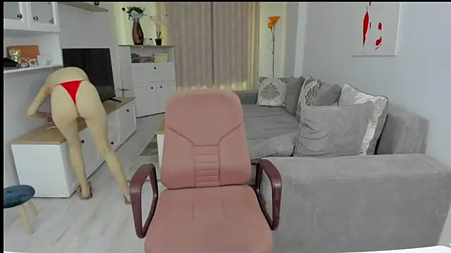 Celine Roxelle online show from 21, 3, 2025