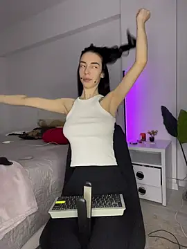 Celine Roxelle online show from 17, 1, 2026