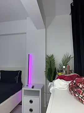 Celine Roxelle online show from 15, 2, 2026