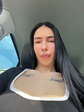 Celine Roxelle online show from 25, 3, 2026