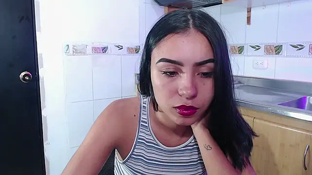 Snapshot of julieta_fn chatting on 11, 5, 2026 julieta fn online show from 11, 5, 2026