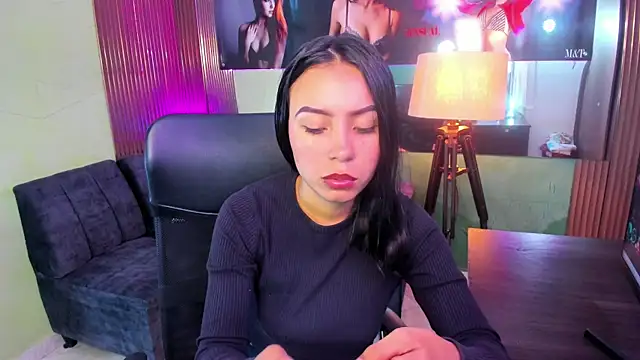 Snapshot of julieta_fn chatting on 14, 5, 2026 julieta fn online show from 14, 5, 2026