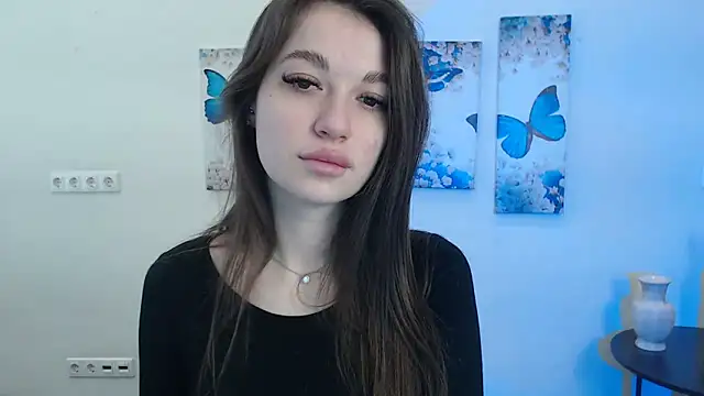 Snapshot of Eva_Eldis chatting on 5, 2, 2025 Eva Eldis online show from 5, 2, 2025