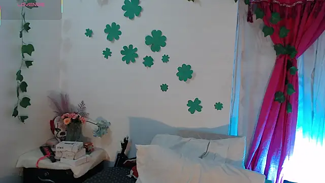 Snapshot of alaia_sweetxxx chatting on 15, 3, 2025 alaia sweetxxx online show from 15, 3, 2025