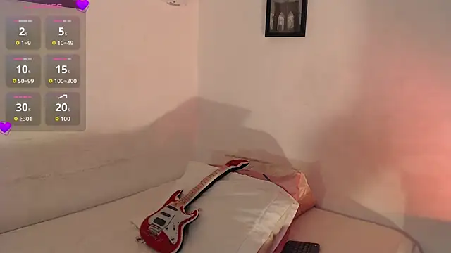 Snapshot of alaia_sweetxxx chatting on 30, 9, 2025 alaia sweetxxx online show from 30, 9, 2025