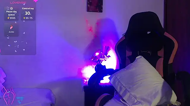 Snapshot of alaia_sweetxxx chatting on 26, 11, 2025 alaia sweetxxx online show from 26, 11, 2025