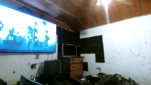 nuttyking2022 online show from 4, 11, 2025