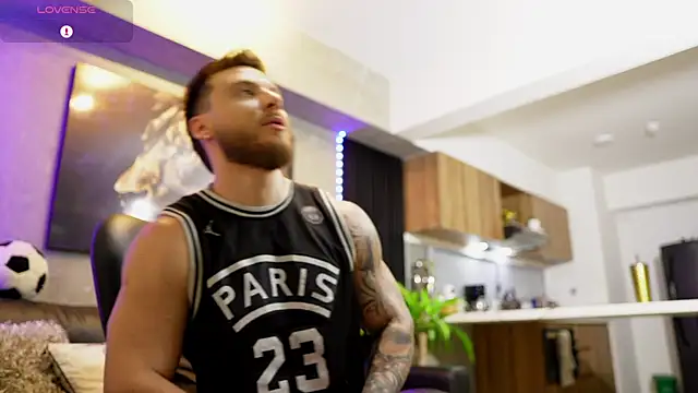 Snapshot of David_blake_ chatting on 28, 10, 2025 David blake online show from 28, 10, 2025