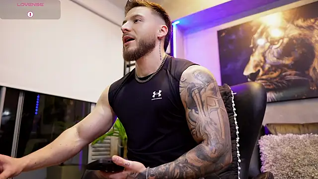 Snapshot of David_blake_ chatting on 25, 11, 2025 David blake online show from 25, 11, 2025