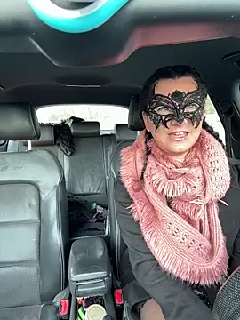 Loveblackzilla online show from 2, 12, 2025