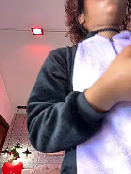 Snapshot of tylla_ chatting on 13, 3, 2025 tylla online show from 13, 3, 2025