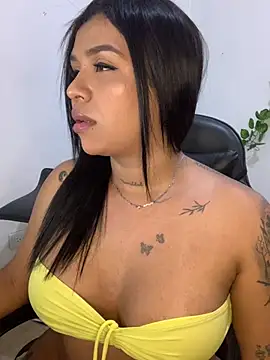Snapshot of tinalove7 chatting on 8, 3, 2025 tinalove7 online show from 8, 3, 2025