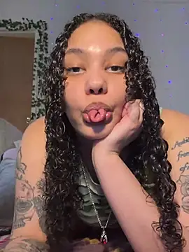 Snapshot of tastylolaaa chatting on 4, 5, 2026 tastylolaaa online show from 4, 5, 2026