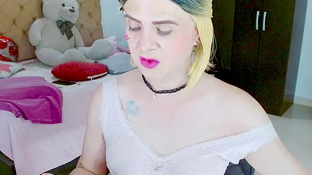 Snapshot of Dolldirtyxxx chatting on 8, 7, 2026 Dolldirtyxxx online show from 8, 7, 2026