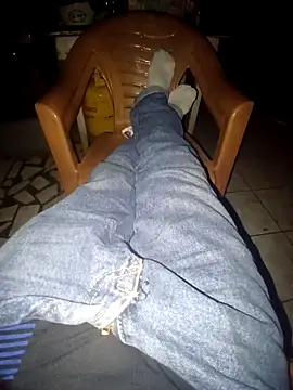 Snapshot of feniX85_4 chatting on 25, 4, 2026 feniX85 4 online show from 25, 4, 2026