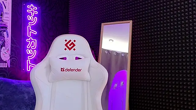 roxy riot  online show from 22, 3, 2025