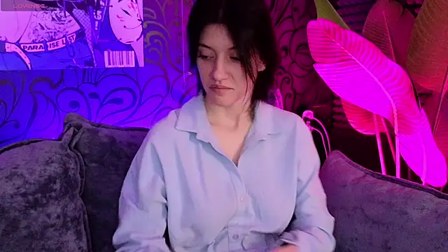 roxy riot  online show from 21, 9, 2025