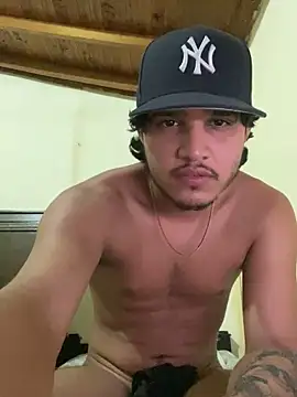 Snapshot of daniel6916 chatting on 10, 2, 2025 daniel6916 online show from 10, 2, 2025