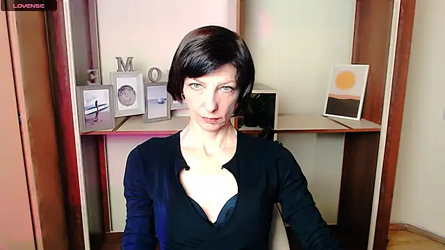  AngeliaFlow  online show from 6, 10, 2025