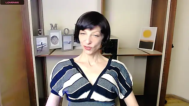  AngeliaFlow  online show from 7, 10, 2025