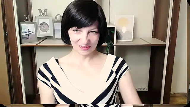 Snapshot of _AngeliaFlow_ chatting on 30, 6, 2026 AngeliaFlow online show from 30, 6, 2026