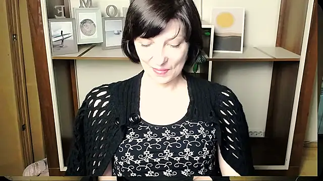 Snapshot of _AngeliaFlow_ chatting on 12, 7, 2026 AngeliaFlow online show from 12, 7, 2026