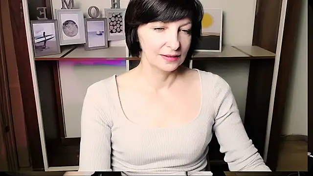 Snapshot of _AngeliaFlow_ chatting on 20, 7, 2026 AngeliaFlow online show from 20, 7, 2026