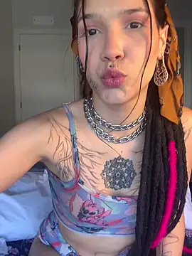 Snapshot of nickelfie chatting on 22, 11, 2025 nickelfie online show from 22, 11, 2025