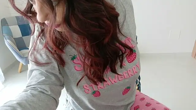 Snapshot of bambolina_sexy1985 chatting on 15, 4, 2026 bambolina sexy1985 online show from 15, 4, 2026