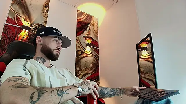 Luke davis01 online show from 31, 10, 2025