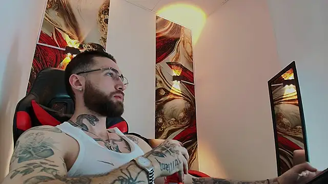 Luke davis01 online show from 27, 11, 2025