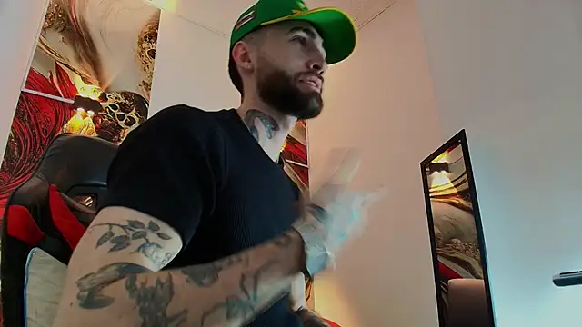 Luke davis01 online show from 4, 12, 2025