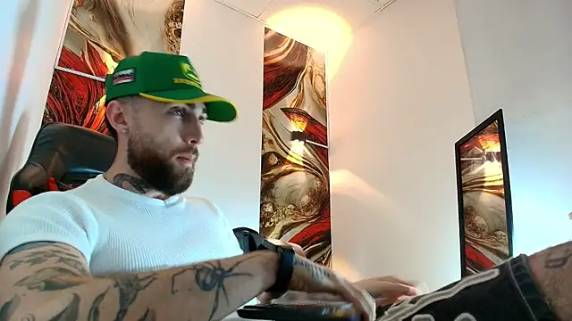 Snapshot of Luke_davis01 chatting on 20, 3, 2026 Luke davis01 online show from 20, 3, 2026