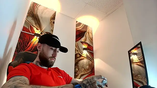 Snapshot of Luke_davis01 chatting on 1, 4, 2026 Luke davis01 online show from 1, 4, 2026