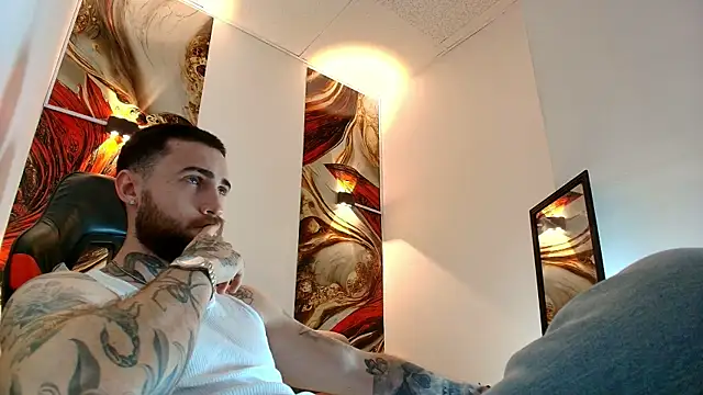 Snapshot of Luke_davis01 chatting on 15, 4, 2026 Luke davis01 online show from 15, 4, 2026