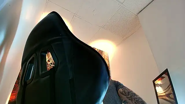 Snapshot of Luke_davis01 chatting on 16, 4, 2026 Luke davis01 online show from 16, 4, 2026