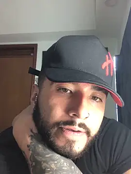 Noa Bonucci online show from 19, 2, 2025