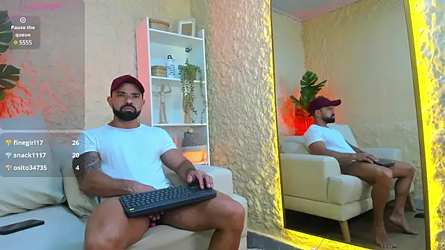 Snapshot of Maofenix chatting on 13, 2, 2025 Maofenix online show from 13, 2, 2025