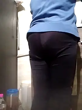 Saori Sann  online show from 15, 2, 2025