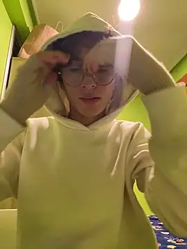 Snapshot of stormmart18 chatting on 9, 2, 2025 stormmart18 online show from 9, 2, 2025