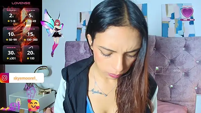 Skye Moore online show from 3, 10, 2025