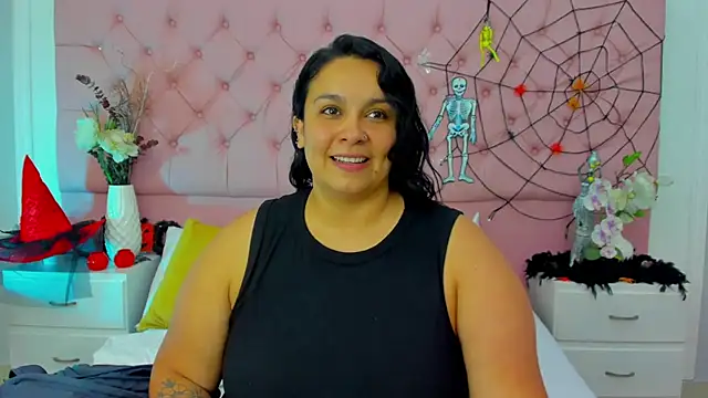 KourtneyEvans online show from 1, 11, 2025