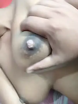 Snapshot of simrun70 chatting on 12, 11, 2025 simrun70 online show from 12, 11, 2025