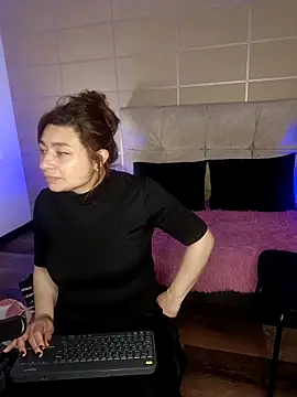  michonne  online show from 24, 9, 2025