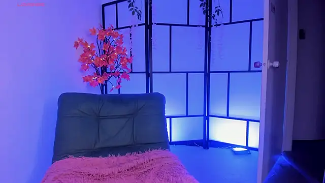 Snapshot of _michonne_ chatting on 17, 4, 2026 michonne online show from 17, 4, 2026