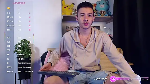 Snapshot of kyle_clint07 chatting on 5, 10, 2025 kyle clint07 online show from 5, 10, 2025