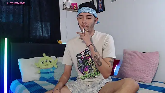 Snapshot of kyle_clint07 chatting on 11, 1, 2026 kyle clint07 online show from 11, 1, 2026