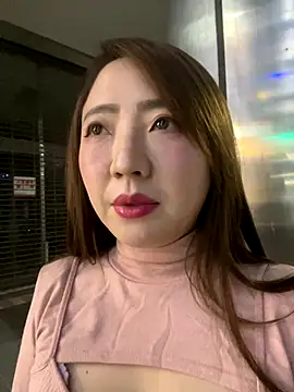 Snapshot of Hannababy_ chatting on 21, 11, 2025 Hannababy online show from 21, 11, 2025