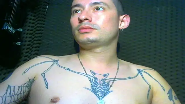 Snapshot of vampireathome chatting on 14, 3, 2025 vampireathome online show from 14, 3, 2025