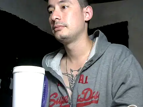 Snapshot of vampireathome chatting on 9, 9, 2025 vampireathome online show from 9, 9, 2025